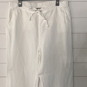 Vince Camuto white linen pants. Size L. Draw string w/front & back pockets.